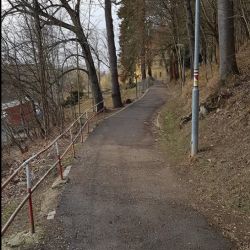 Cheb: Pozor! Bude uzavřena pěšina od hráze k silnici ke Kachnímu kameni