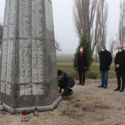 Cheb: Představitelé města uctili památku obětí válečných konfliktů