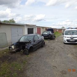 Cheb: Strážníci kontrolovali nezletilé osoby a řešili černé skládky