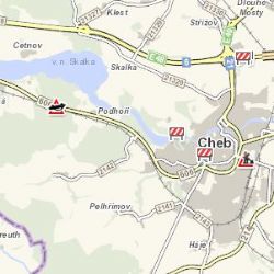 Cheb: U města probíhají odklízecí práce po nehodě