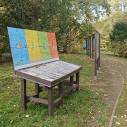 Cheb: V areálu DDM Sova vyrostla naučná stezka Odpadů