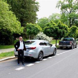 Cheb: V centru města přibývají parkovací místa