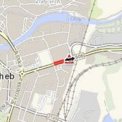 Cheb: V Pražské ulici došlo ke střetu dvou vozidel