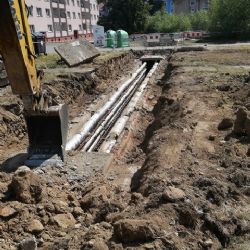 Cheb: Výměna teplovodního potrubí na sídlišti Spáleniště