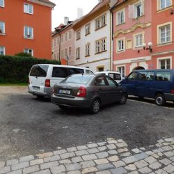 Cheb: Začíná úprava dalšího vnitrobloku