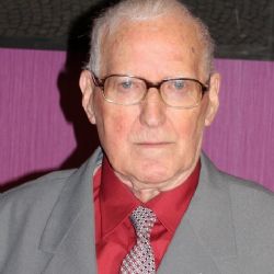 Cheb: Zemřel herec Kamil Prachař