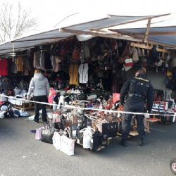 Chebsko: Celníci na tržnicích zajistili zboží za téměř 18 milionů