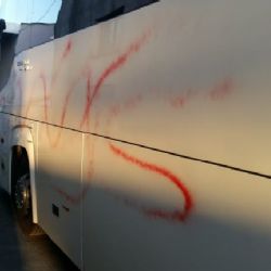 Chebsko: Vandal posprejoval autobus