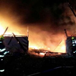 Chlum u Pšova: U požáru pneumatik zasahovali hasiči ze tří krajů