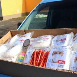 Chodov: 3. ZŠ dostala darem 400 ks respirátorů