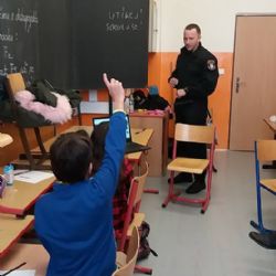 Chodov: Beseda s příslušníkem záchranné zásahové jednotky měla úspěch