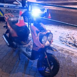 Chodov: Nezvládl řízení na zasněžené silnici