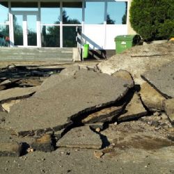 Chodov: Plocha před kinem dostává nový povrch