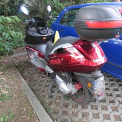 Chodov: Policie hledá svědky dopravní nehody