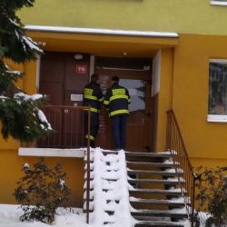 Chodov: Ve městě začali rozdávat roušky