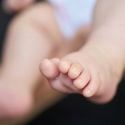 Dětem na novorozenecké jednotce intenzivní péče pomáhají nové přístroje