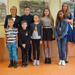 Děti získaly za obrázky záchranářů, hasičů a policistů hodnotné ceny