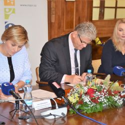 Dnes bylo podepsáno Memorandum o finanční stabilizaci českého zdravotnictví