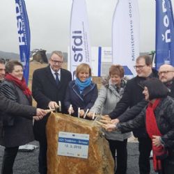 Dnes oficiálně odstartovala stavba nového úseku silnice I. třídy mezi Drmoulem a Trstěnicemi