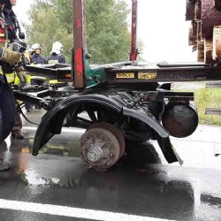 Drmoul: U požáru nákladního vozidla zasahovaly čtyři jednotky hasičů