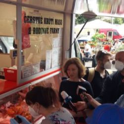 Farmářské trhy jsou v létě častým cílem kontrol veterinárního dozoru