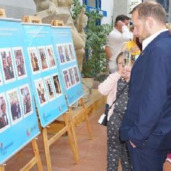 Foyer krajského úřadu zaplnily fotografie filmových hvězd