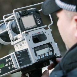 Františkovy Lázně: Strážníci dostali laserový měřič rychlosti