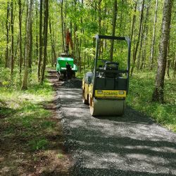 Františkovy Lázně: V lesoparku Amerika se budují nové cesty