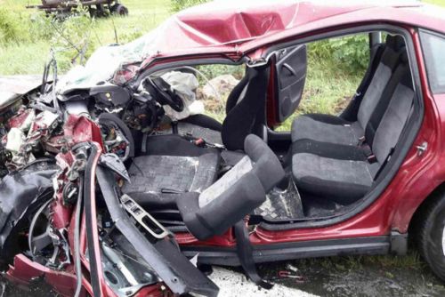 Hazlov: Na místo včerejší vážné nehody letěl vrtulník