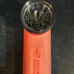 Hroznětín: Hasičům spadla do potoka baterka