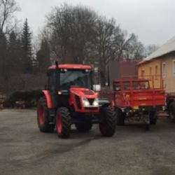 ISŠ Cheb má zbrusu nový moderní traktor
