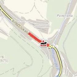 Jáchymov: Osobní vozidlo narazilo do dopravního značení