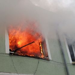 Jáchymov: Ve městě hořel dům. Byl vyhlášen druhý stupeň poplachu