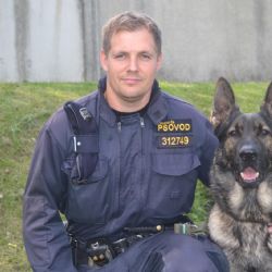 Karlovarsko: Garrit odešel do policejního nebe