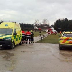 Karlovarsko: Muž po pádu ze schodů utrpěl vážné zranění