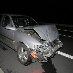 Karlovarsko: Narazil do vozidla stojícího v koloně. Nadýchal 1,49 promile alkoholu