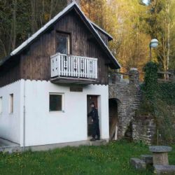 Karlovarsko: Policisté v rámci akce Úklid kontrolovali chaty