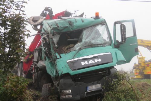 Karlovarsko: Prodloužený víkend přinesl čtyři desítky nehod. Škoda kolem šesti miliónů korun