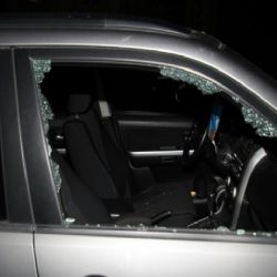 Karlovarsko: Vloupávali se do vozidel