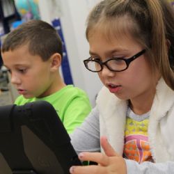 Karlovarský kraj podpoří projekt Kraje pro bezpečný internet