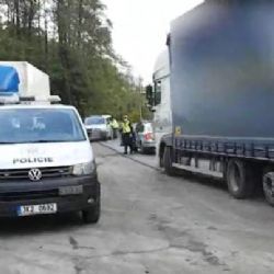 Karlovarský Kraj: Policie se při bezpečnostní akci zaměřila na nákladní vozidla