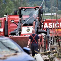 Karlovarský kraj poskytne finanční podporu obcím poničeným tornádem 
