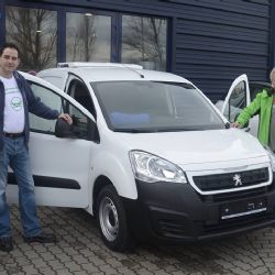 Karlovarský kraj: Potravinová banka má nový vůz