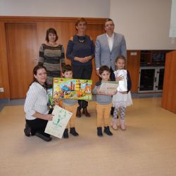 Karlovarský kraj: Vítězové výtvarné soutěže převzali ceny