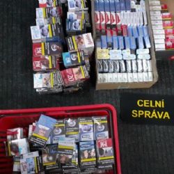 Karlovarští celníci kontrolovali tabákové nálepky