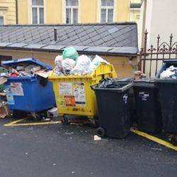 Karlovy Vary: Chtěl ušetřit za likvidaci odpadu. Odhalen byl díky kamerám