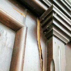 Karlovy Vary: Dobýval se do domu bývalé přítelkyně 