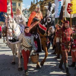 Karlovy Vary: Město před nadcházející lázeňskou sezónou ozdobí nová písková socha 