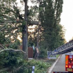 Karlovy Vary, Mezirolí: Pozor! Uzavřená komunikace