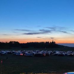 Karlovy Vary: Na letiště se vrátí autokino